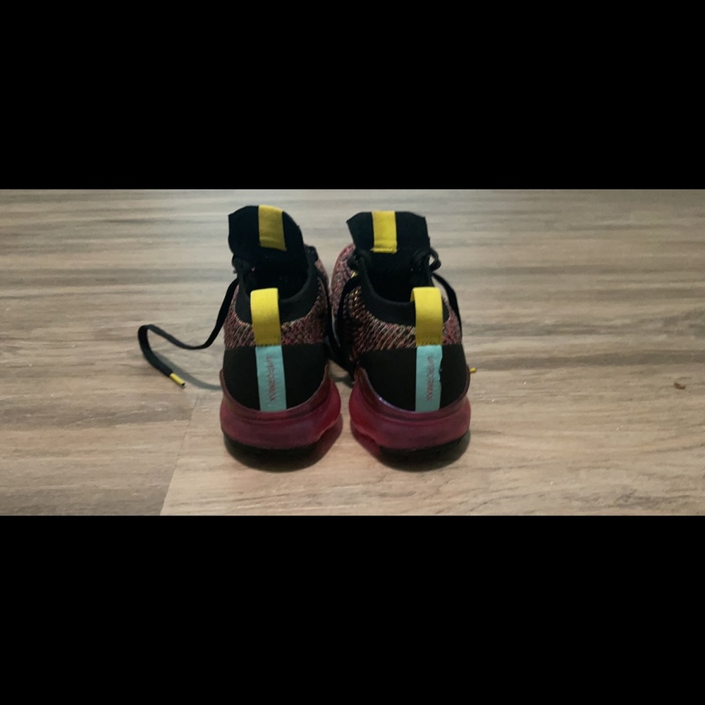 Nike Vapormaxx Flyknit. Size 9 Like New Without B… - image 2